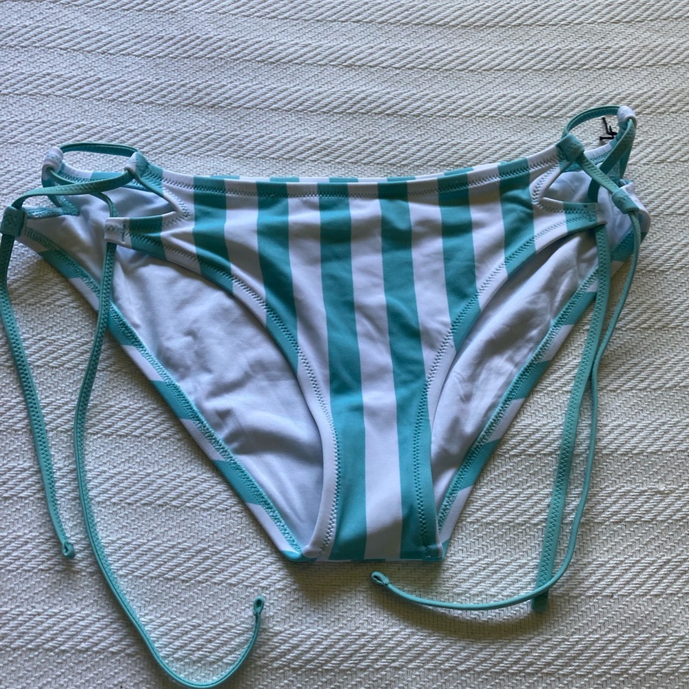 Bikini Bottom XL